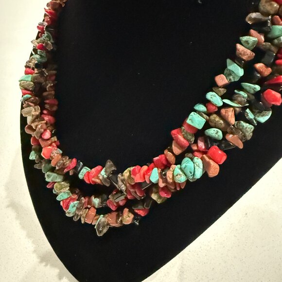 Colorful Vintage Chip Stone Necklace - Picture 4 of 5
